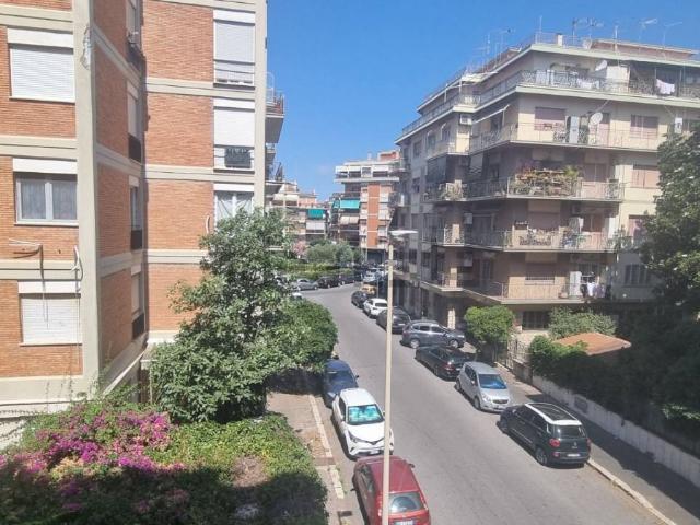Appartamento in vendita di 90 m² in Via delle Sirene, 19