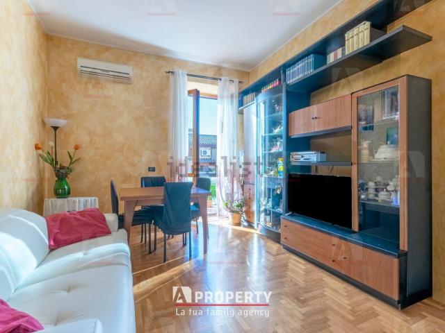 Appartamento in vendita di 90 m² in Via di Tor Cervara, 333