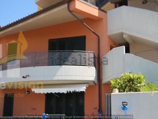 Appartamento in vendita di 90 m² in Via di Vittorio, 77