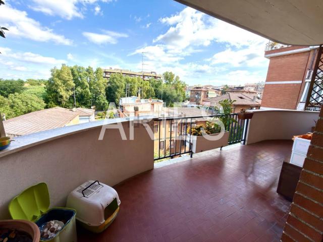 Appartamento in vendita di 90 m² in Via di Casalotto Nuovo