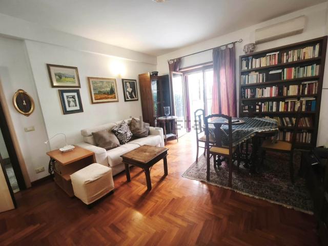 Appartamento in vendita di 90 m² in Via di Casalotti, 432