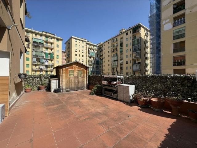 Appartamento in vendita di 90 m² in Via di Novoli