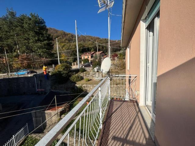 Appartamento in vendita di 90 m² in Via di Pino