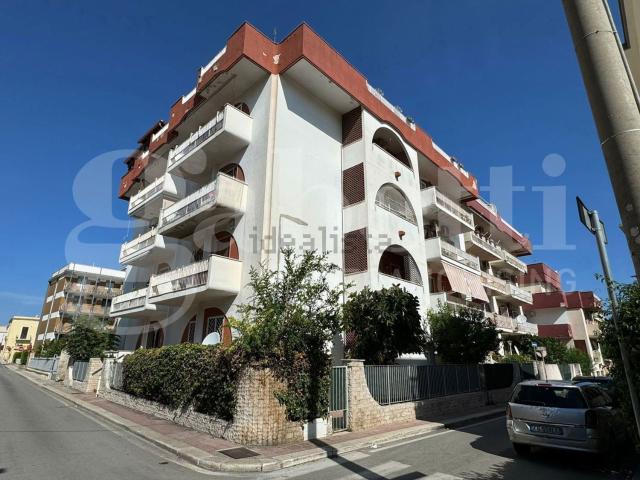 Appartamento in vendita di 90 m² in Via di San Spirito Massari