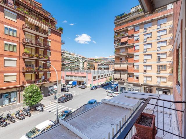 Appartamento in vendita di 90 m² in Via di San Romano