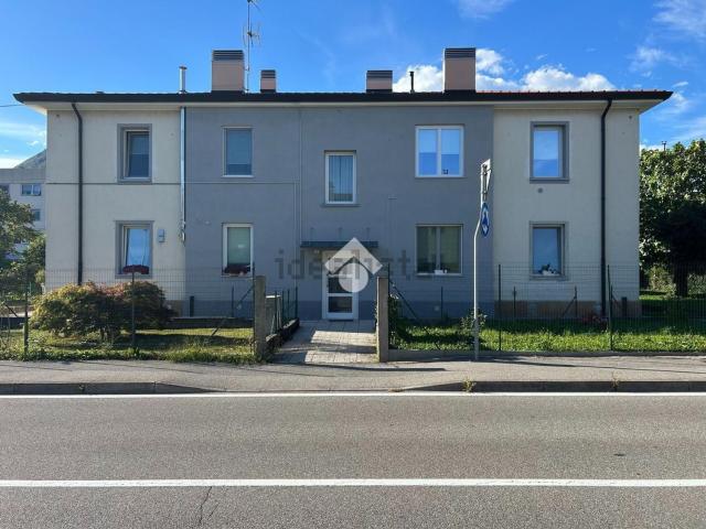 Appartamento in vendita di 90 m² in Via Divisione Garibaldi, 14