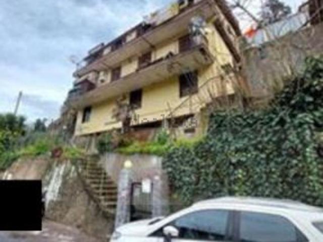 Appartamento in vendita di 90 m² in Via Domenico Tempesta, 8