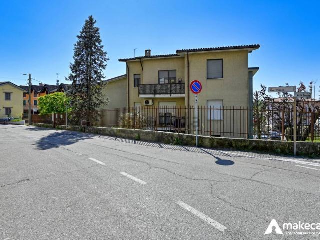 Appartamento in vendita di 90 m² in Via Don Fiazza, 19