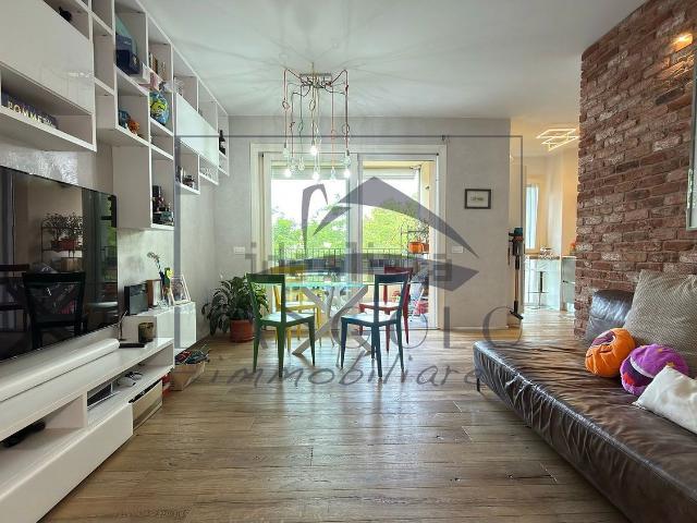 Appartamento in vendita di 90 m² in Via Don Luigi Sturzo, 16