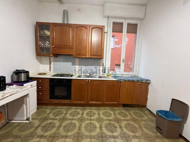 Appartamento in vendita di 90 m² in Via Don Luigi Roncagli, 2