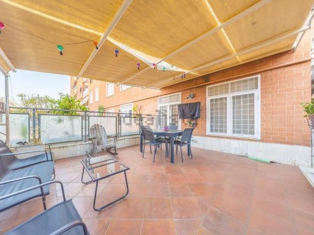 Appartamento in vendita di 90 m² in Via Donato Menichella, 146