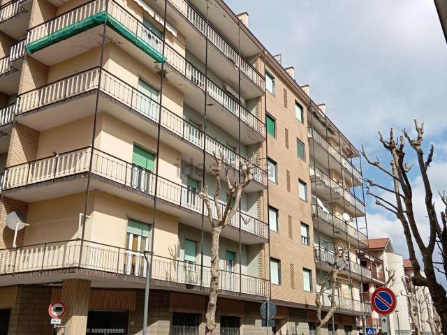 Appartamento in vendita di 90 m² in Via DUCHESSA DI GALLIERA, 22