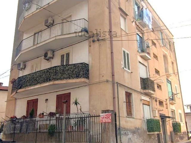 Appartamento in vendita di 90 m² in Via E. Bellia, 48