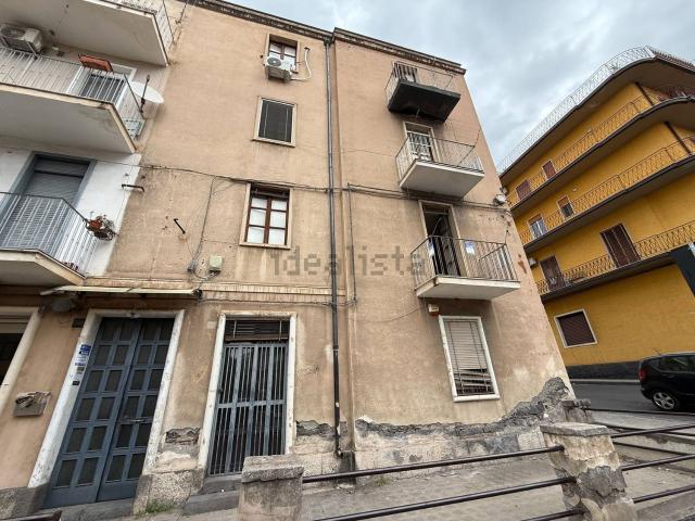 Appartamento in vendita di 90 m² in Via E. Bellia, 11