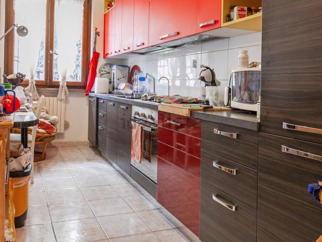 Appartamento in vendita di 90 m² in Via Edmondo De Amicis, 17