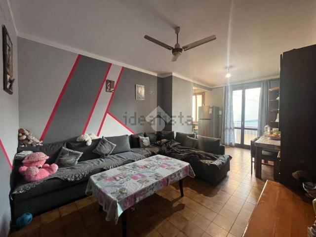 Appartamento in vendita di 90 m² in Via Edmondo de Amicis, 1