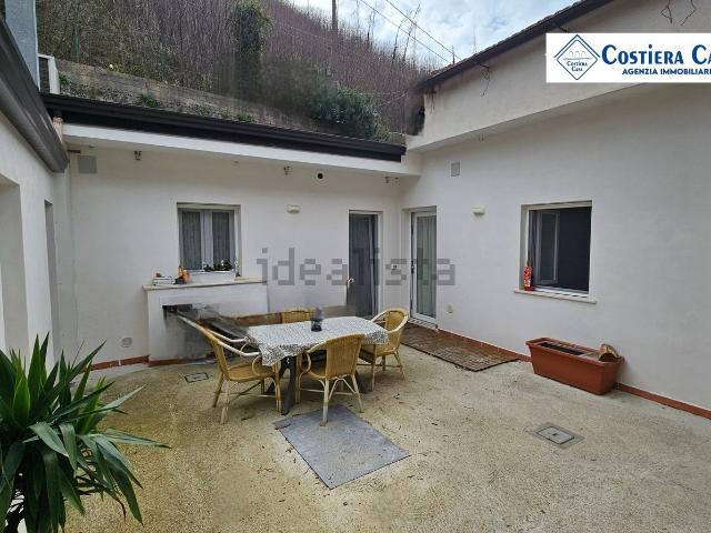 Appartamento in vendita di 90 m² in Via Eleonora D&apos Aragona