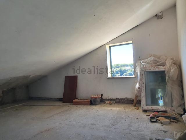 Appartamento in vendita di 90 m² in Via Emanuele Latino, 24