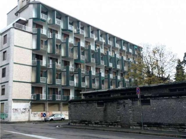 Appartamento in vendita di 90 m² in Via Emilio Parona