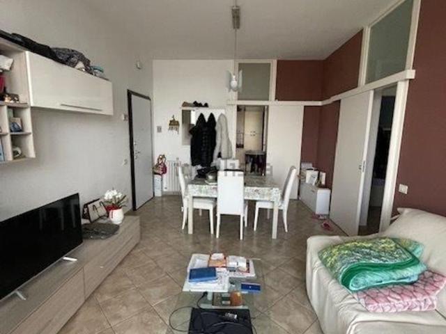 Appartamento in vendita di 90 m² in Via Emilia