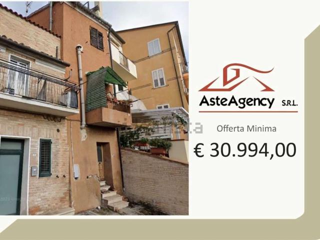 Appartamento in vendita di 90 m² in Via Enrico Cialdini