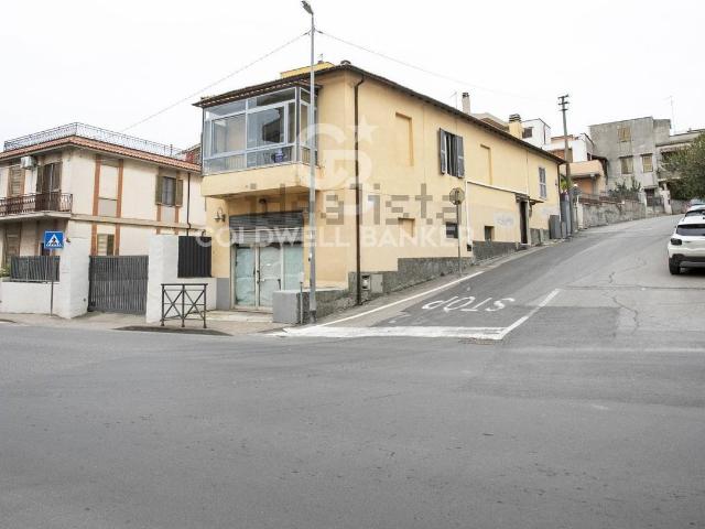 Appartamento in vendita di 90 m² in Via Ettore Sacconi, 2