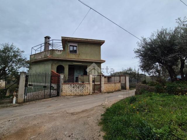 Appartamento in vendita di 90 m² in Via Eva Peron, 17