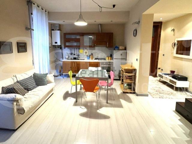 Appartamento in vendita di 90 m² in Via F. Crispi, 23