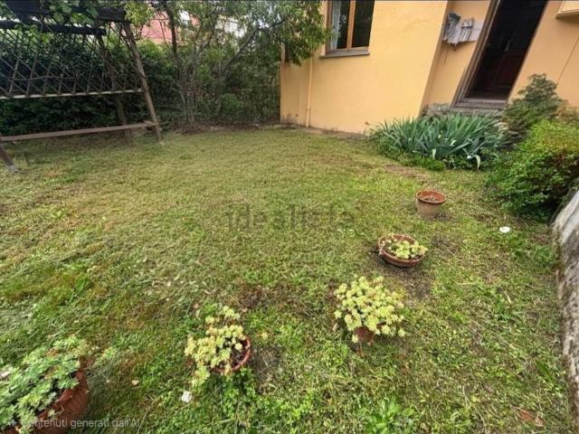 Appartamento in vendita di 90 m² in Via Famiglia Ubaldini, 14