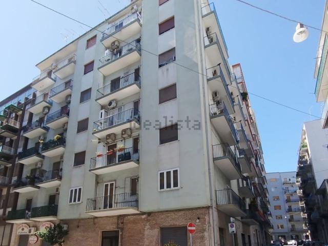 Appartamento in vendita di 90 m² in Via Falanto, 8