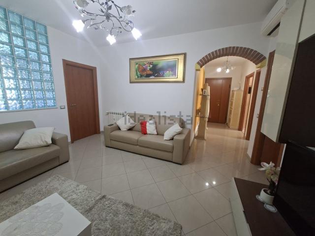 Appartamento in vendita di 90 m² in Via Ferrara, 7