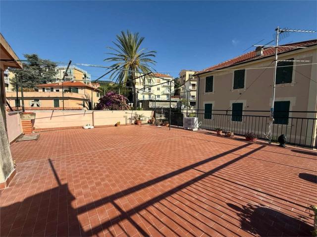 Appartamento in vendita di 90 m² in Via Finale Ligure, 4