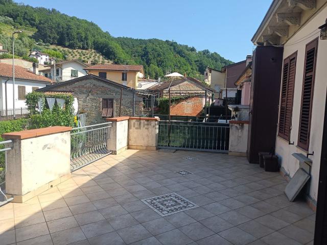Appartamento in vendita di 90 m² in Via filippo guerrieri