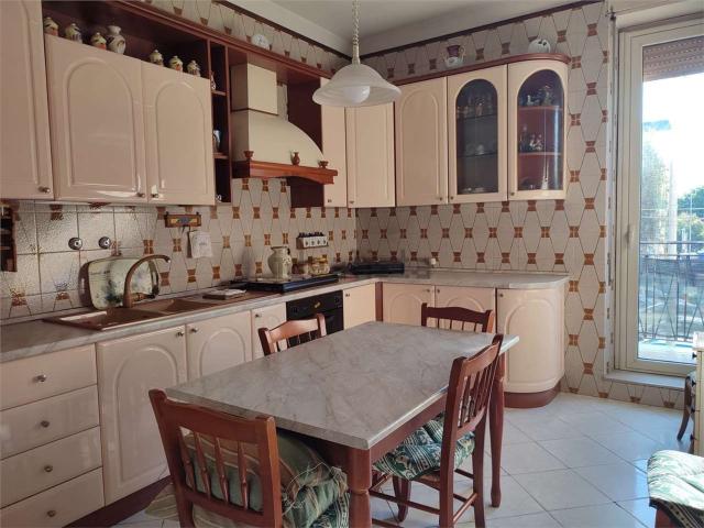 Appartamento in vendita di 90 m² in Via Firenze, 3