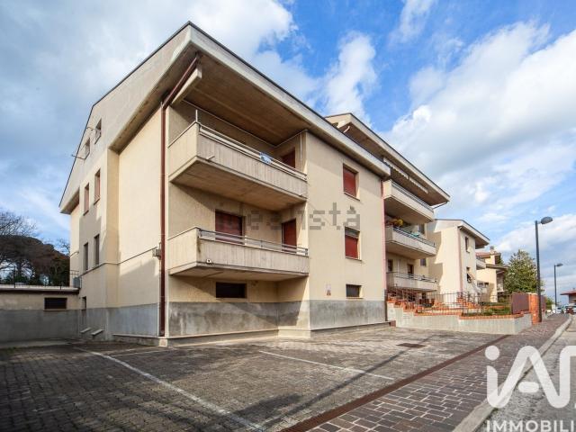 Appartamento in vendita di 90 m² in Via Fortunato Benigni