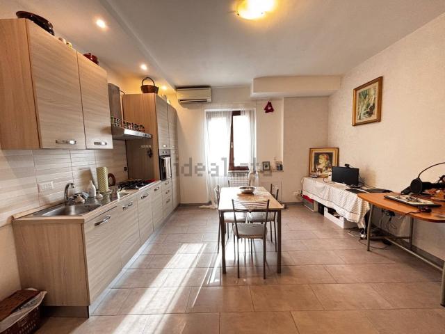 Appartamento in vendita di 90 m² in Via Formigara, 29