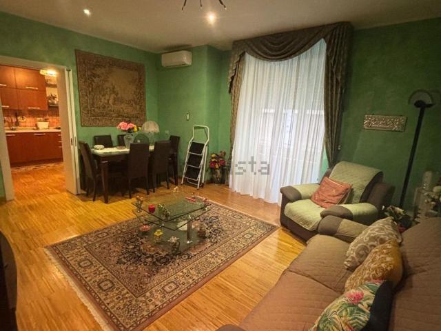 Appartamento in vendita di 90 m² in Via Fratelli Bandiera, 11