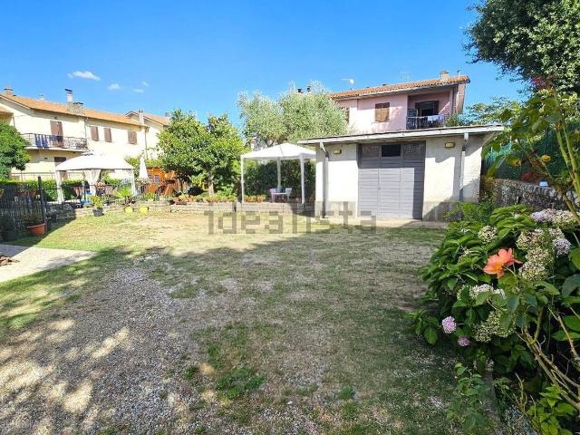 Appartamento in vendita di 90 m² in Via Fratelli Cervi, 16