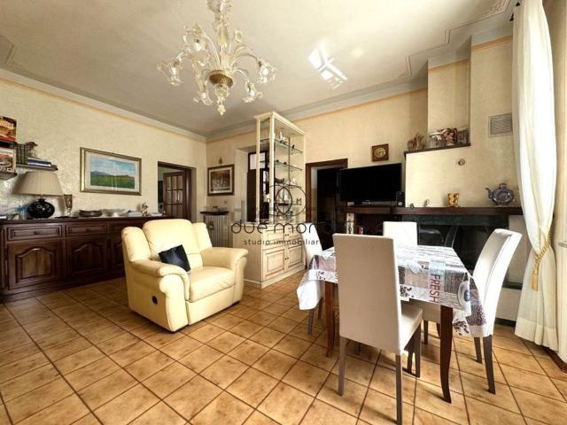 Appartamento in vendita di 90 m² in Via Fratelli Rosselli