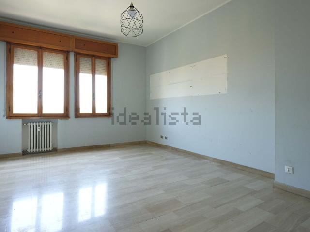 Appartamento in vendita di 90 m² in Via Fratelli Rosselli