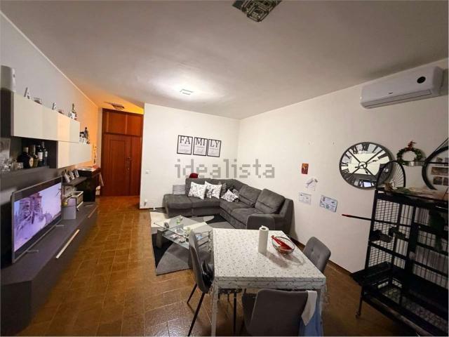 Appartamento in vendita di 90 m² in Via Fratelli Rosselli