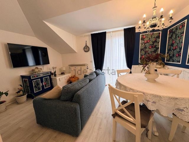 Appartamento in vendita di 90 m² in Via Fratelli Rosselli
