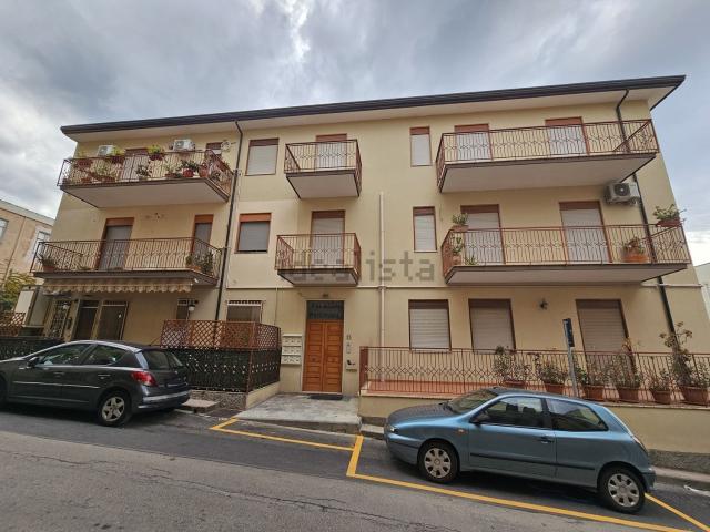 Appartamento in vendita di 90 m² in Via Francesco Crispi, 17