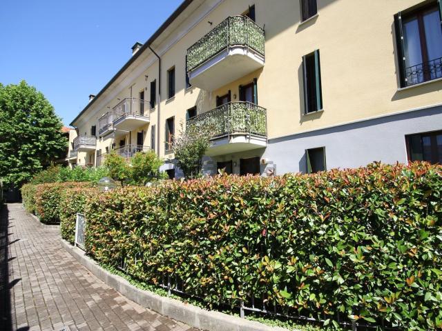 Appartamento in vendita di 90 m² in Via Francesco Petrarca