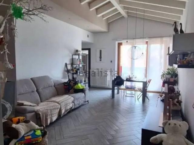 Appartamento in vendita di 90 m² in Via G. Bertini