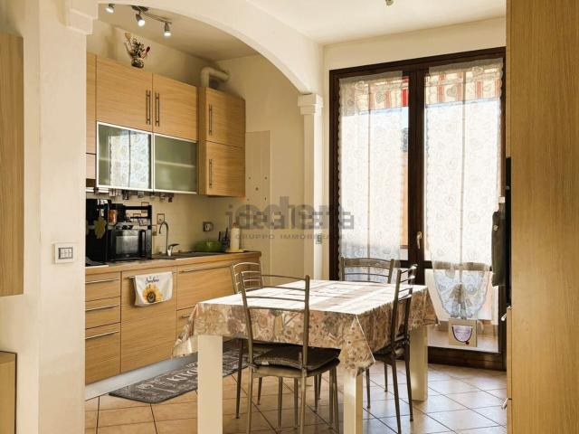 Appartamento in vendita di 90 m² in Via G. d&apos Annunzio, 131