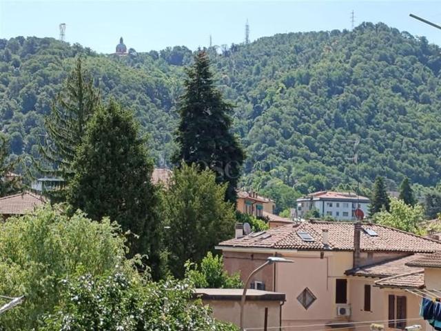 Appartamento in vendita di 90 m² in Via G. Garibaldi