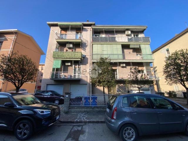 Appartamento in vendita di 90 m² in Via G. Grosoli, 14