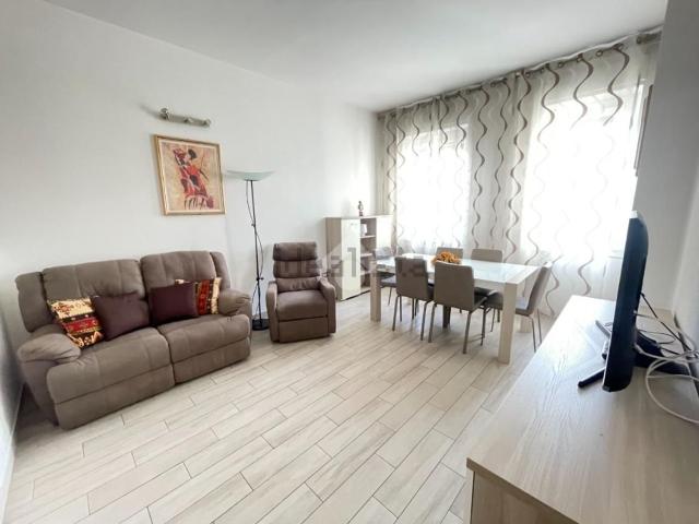 Appartamento in vendita di 90 m² in Via G. Leopardi, 15