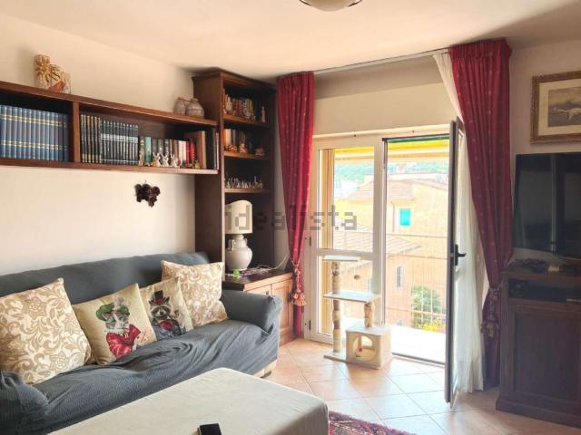 Appartamento in vendita di 90 m² in Via G. Paolini